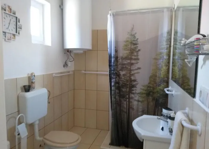 Otello Nyaralo 펜션 Poroszló