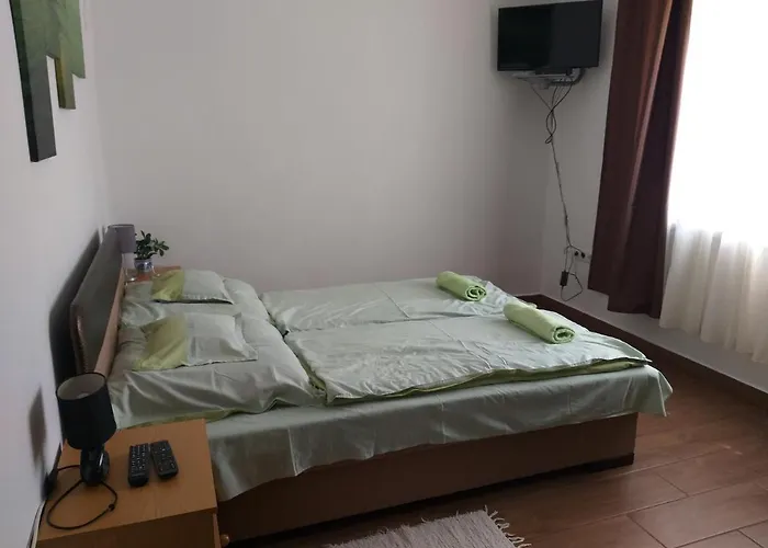 펜션 Otello Nyaralo